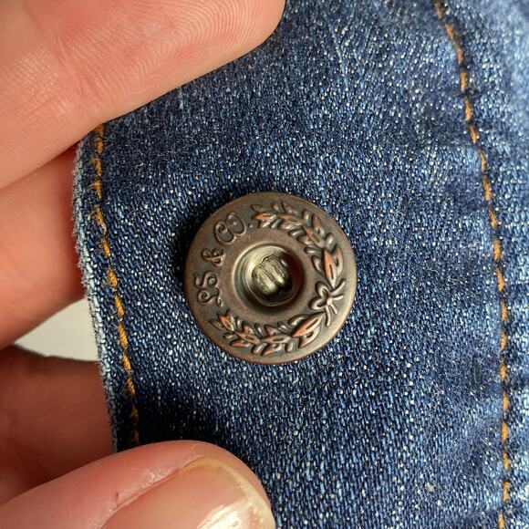 Levi Strauss Womens Button Up Jean Jacket Dark Wash Large Adjustable Waist - Picture 6 of 14